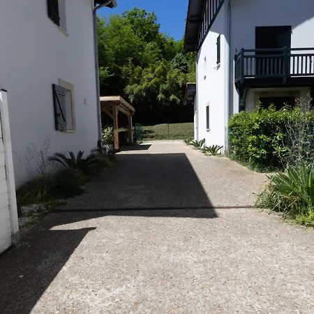 Casa de Férias Basque Villa-lake Mouriscot-ocean By Bike *